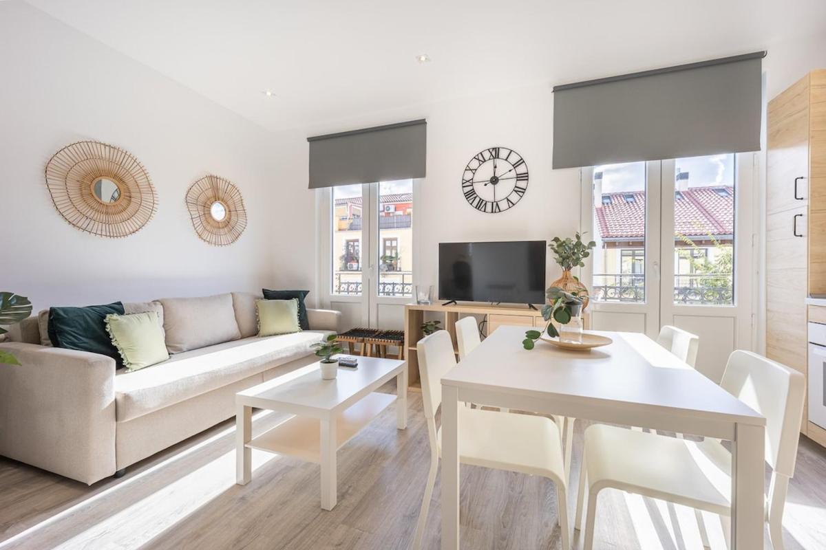 Apartamento Con Vistas En Lavapies Apartman Madrid Kültér fotó