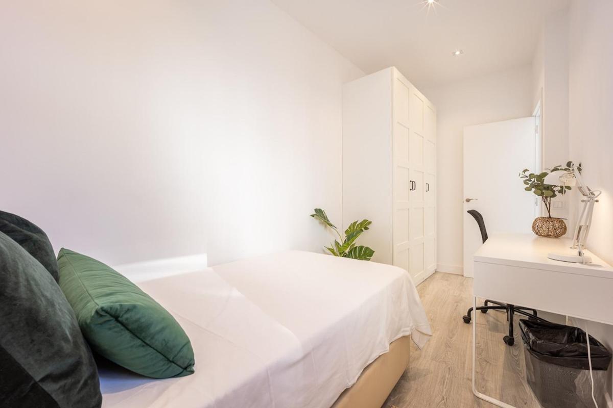 Apartamento Con Vistas En Lavapies Apartman Madrid Kültér fotó