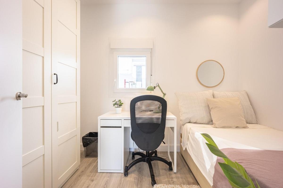 Apartamento Con Vistas En Lavapies Apartman Madrid Kültér fotó