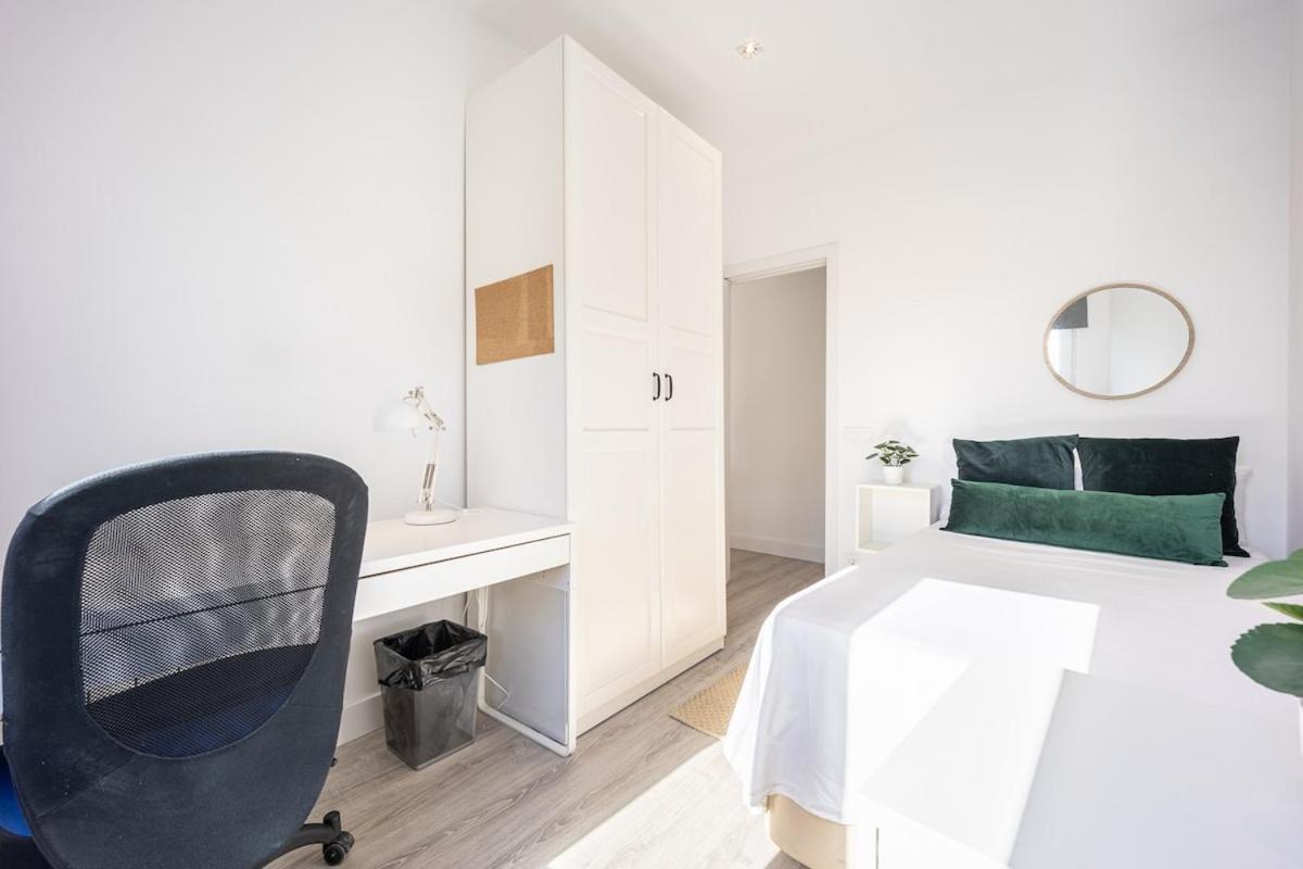 Apartamento Con Vistas En Lavapies Apartman Madrid Kültér fotó